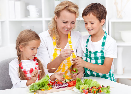 Есть ли польза сыроедения для детей?